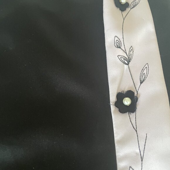 Old money cocktail dress. - Picture 7 of 11